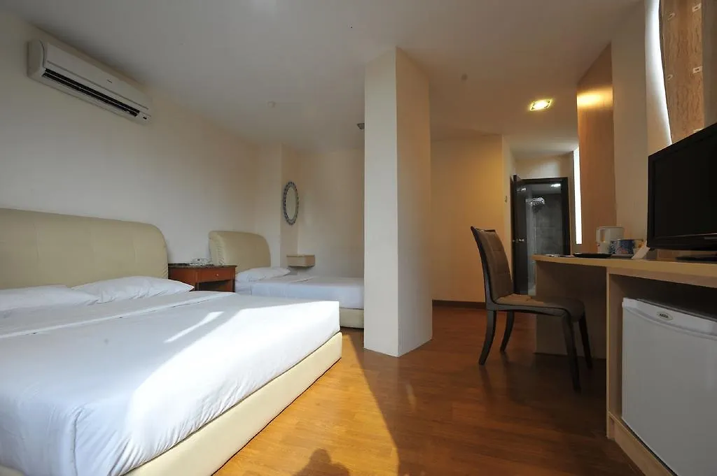 Hotel Ambassador @ Bukit Bintang Kuala Lumpur 2*,